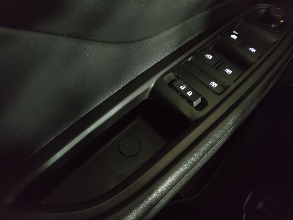 Used 2019 Buick Encore Preferred image 27