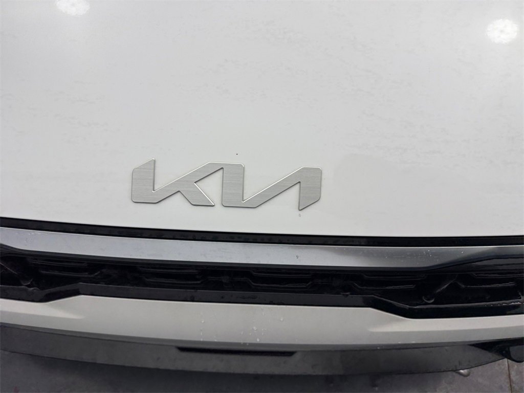 Used 2025 Kia K4 GT-Line image 32