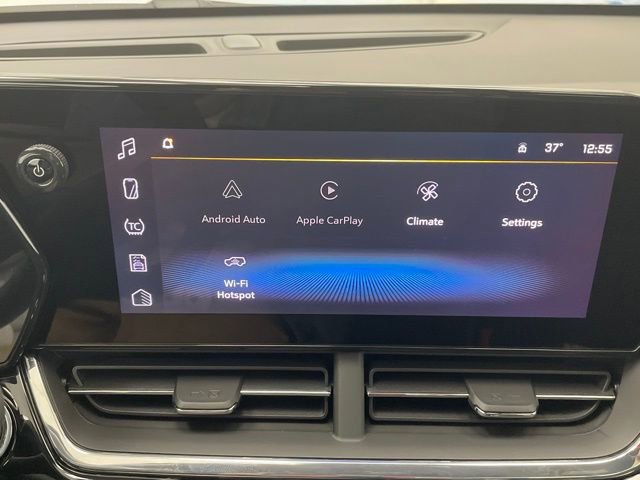 New 2026 Chevrolet Trax RS w/ Sunroof Package image 3