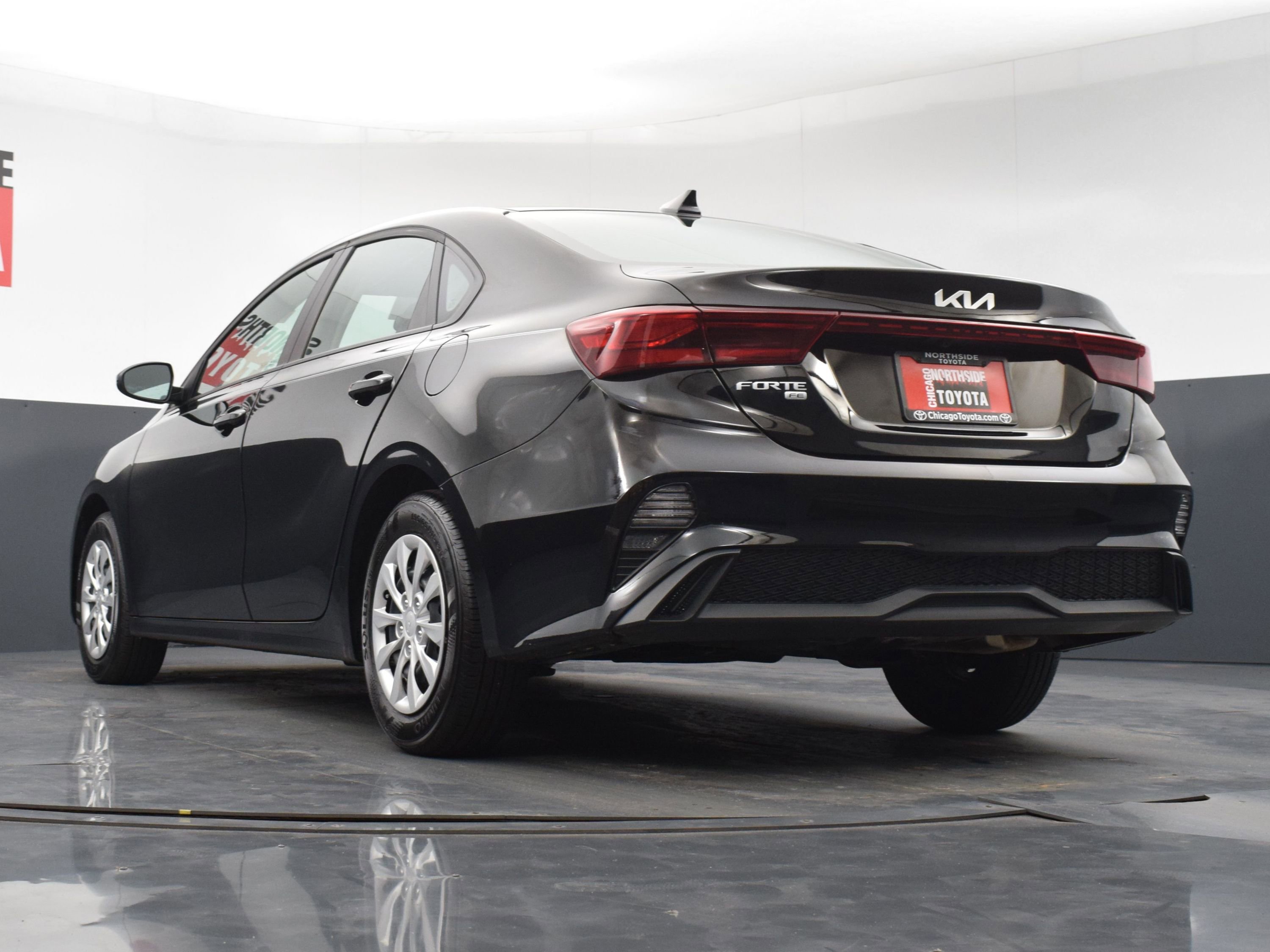 Used 2024 Kia Forte LX FWD image 29