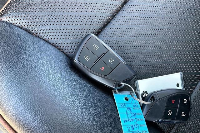 Used 2023 GMC Canyon AT4 w/ AT4 Premium Package image 11