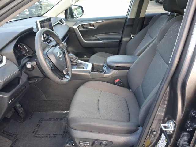Used 2024 Toyota RAV4 XLE FWD image 12