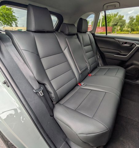 Used 2022 Toyota RAV4 XLE image 19