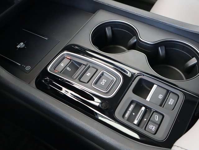 Used 2025 Honda Pilot EX-L image 38