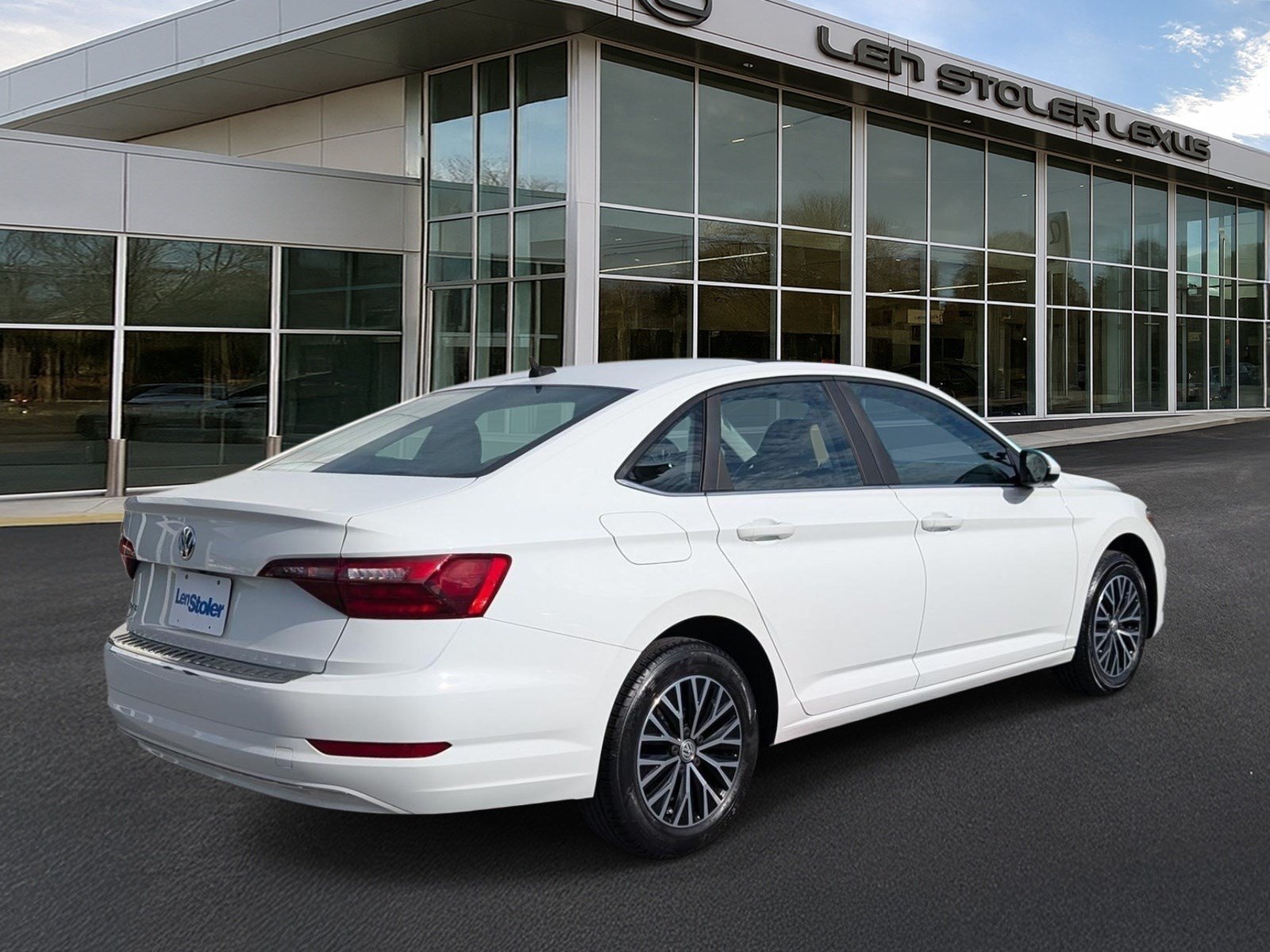 Used 2020 Volkswagen Jetta SE FWD image 3