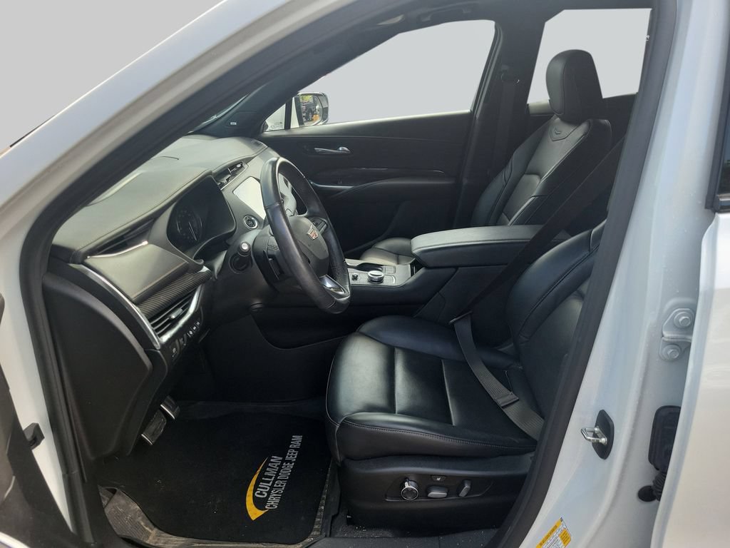 Used 2023 Cadillac XT4 Sport FWD image 12
