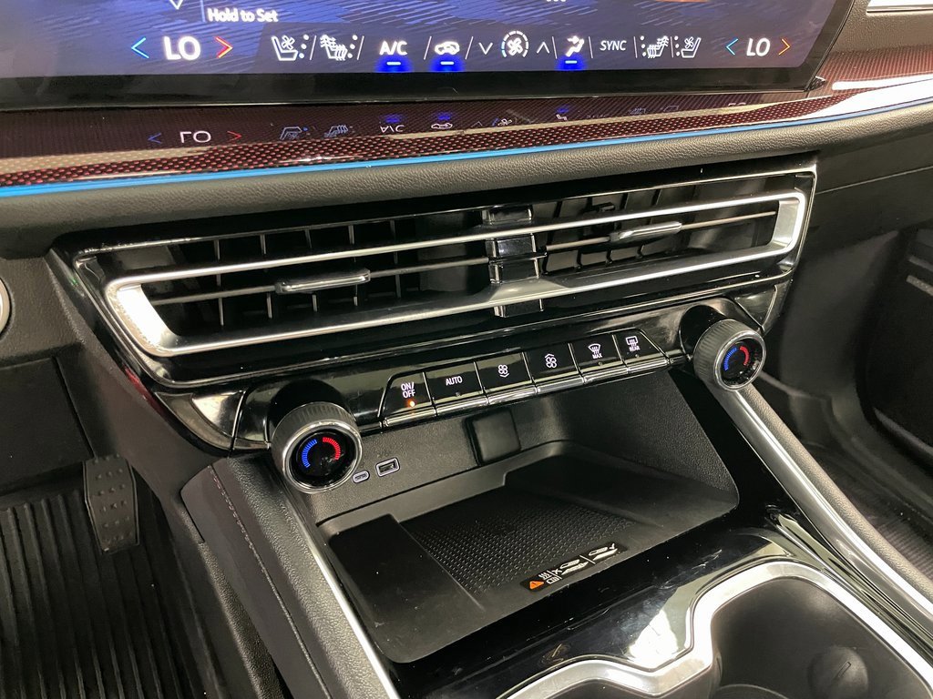 Certified 2024 Chevrolet Traverse RS image 38