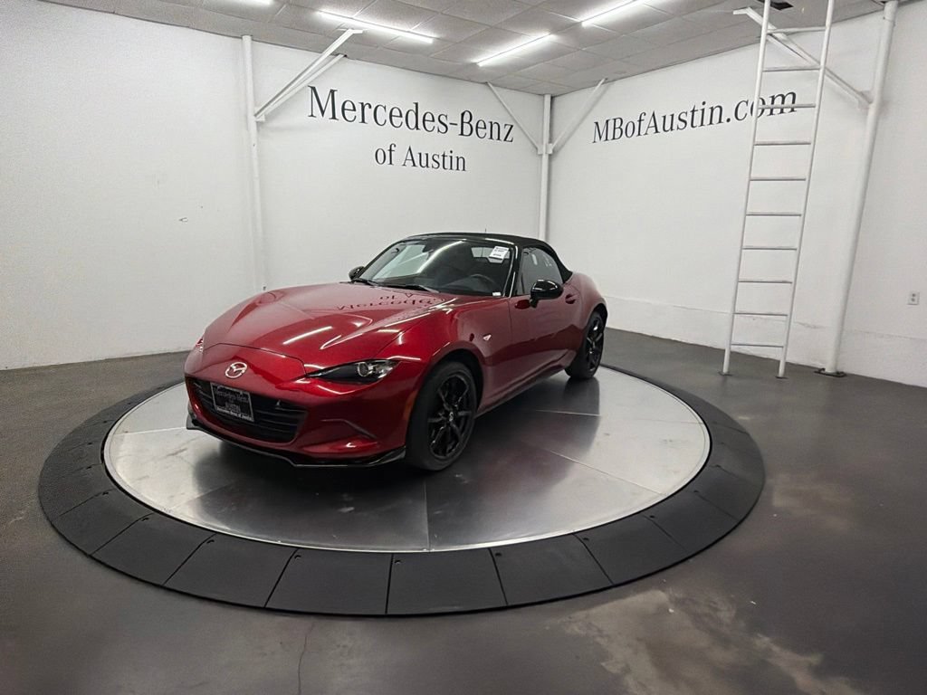 Used 2021 MAZDA MX-5 Miata Club RWD image 3