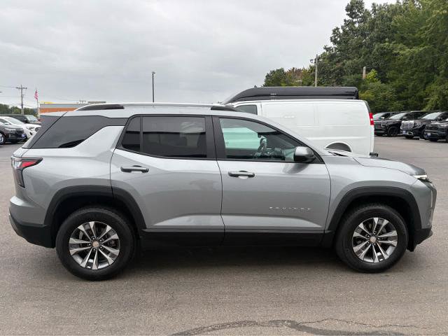 Used 2025 Chevrolet Equinox LT w/ Convenience Package II AWD/4WD image 4
