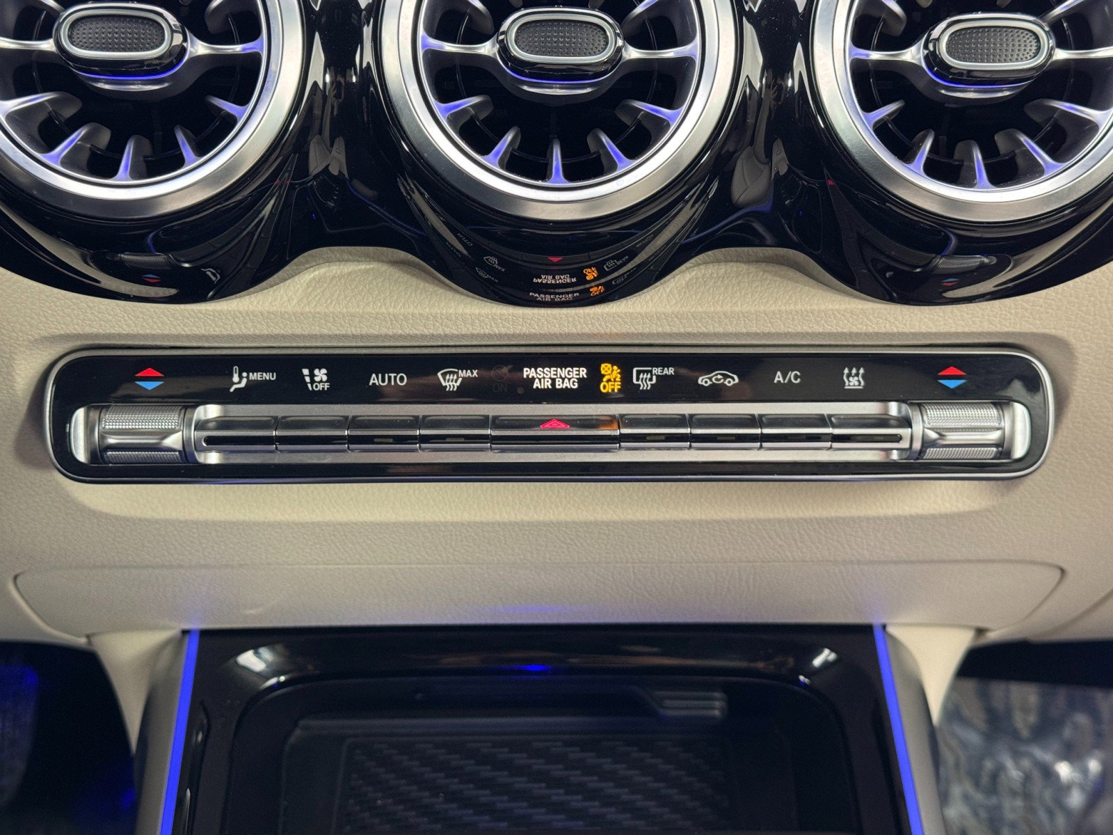 Used 2023 Mercedes-Benz EQB 250+ EQB 250+ w/ Exclusive Package image 30