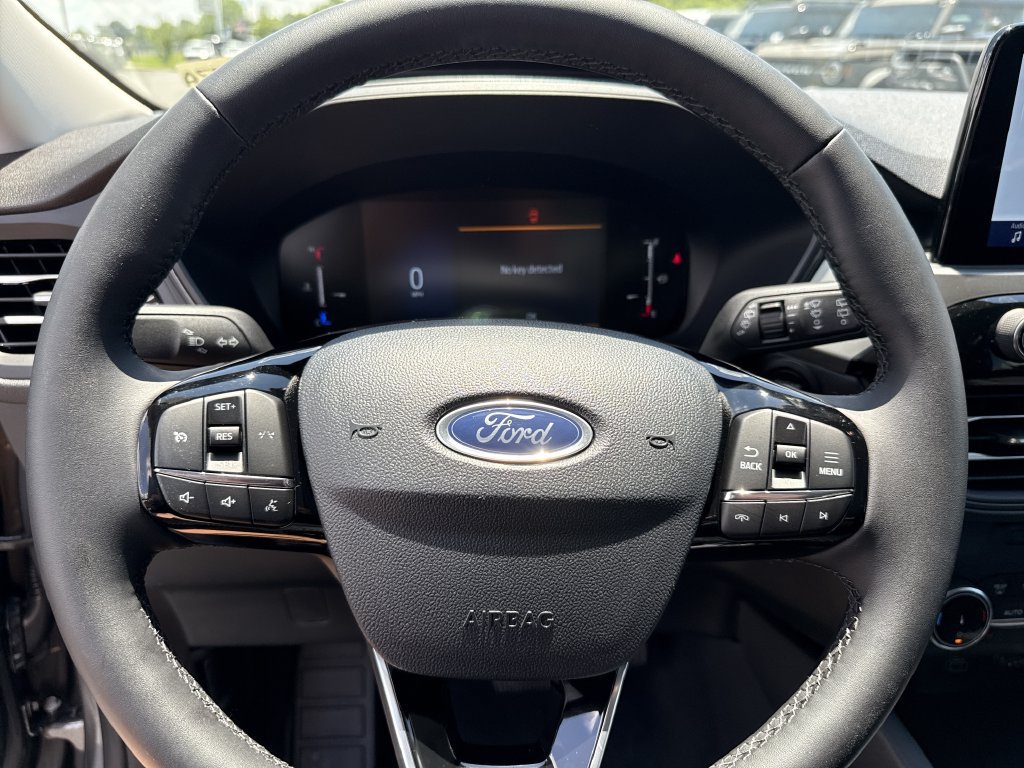 Used 2026 Ford Escape Active w/ Cold Weather Package FWD image 23