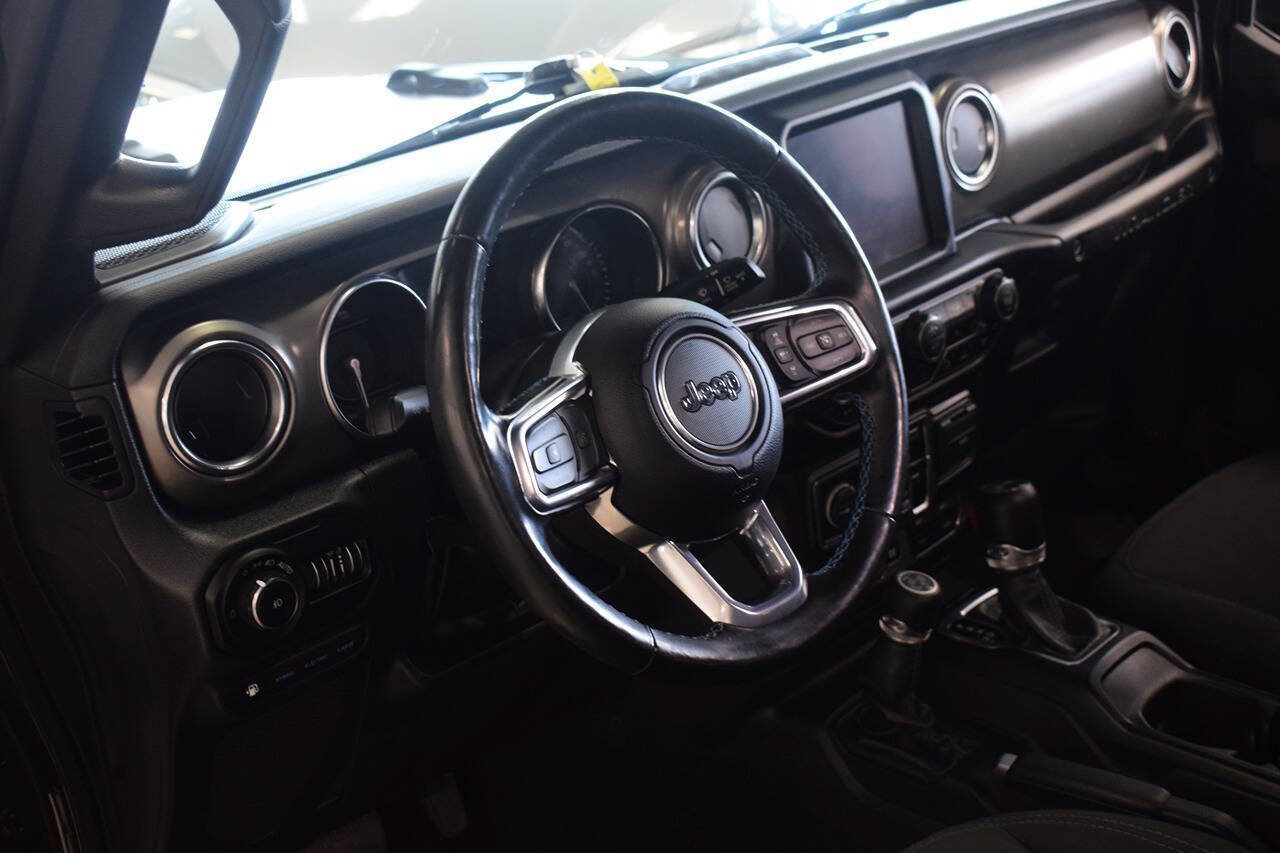 Used 2022 Jeep Wrangler Unlimited Rubicon 4xe w/ Cold Weather Group AWD/4WD image 23