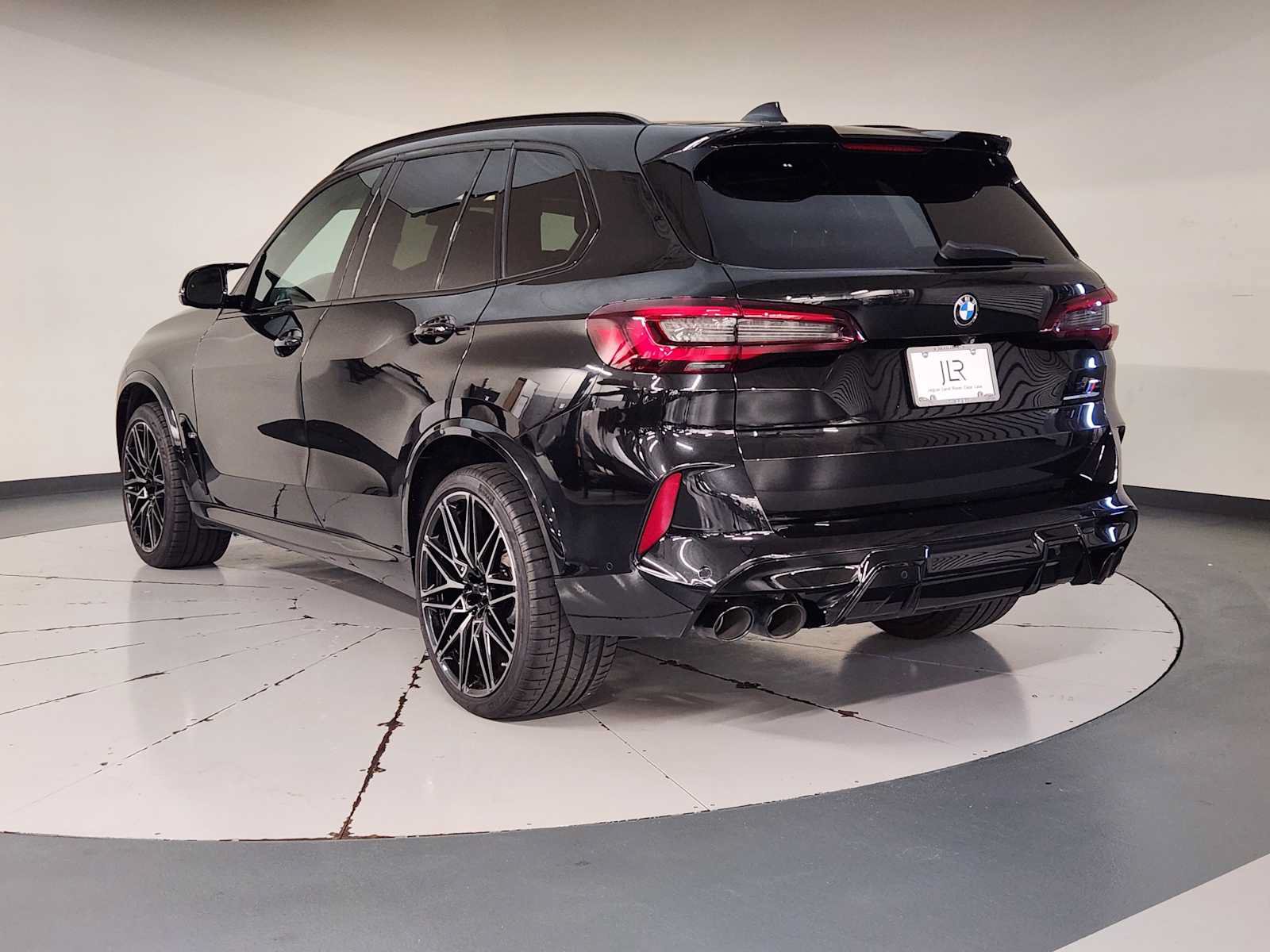 Used 2021 BMW X5 M w/ Competition Package AWD/4WD image 6