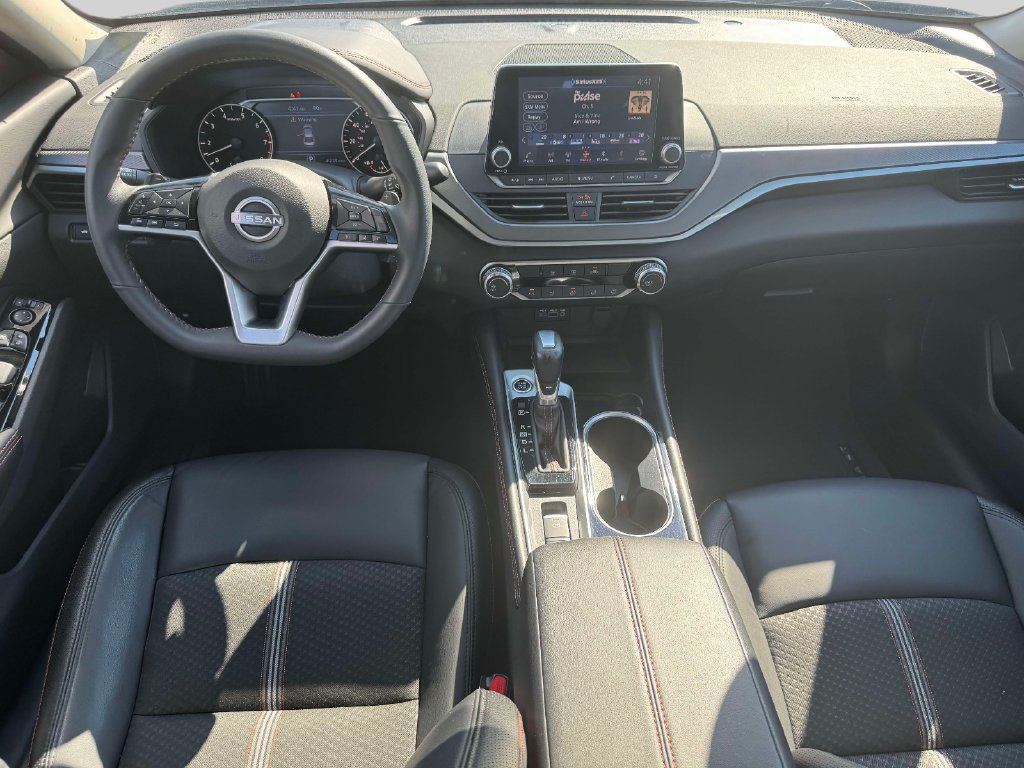 Used 2024 Nissan Altima 2.5 SR AWD/4WD image 12