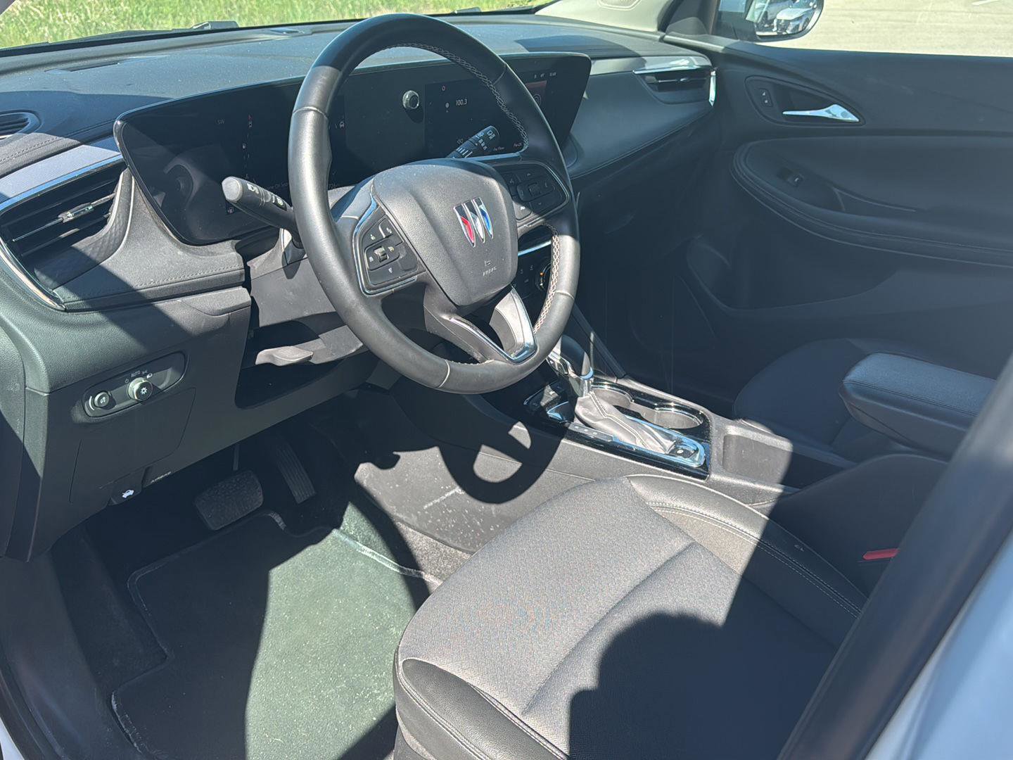 Used 2025 Buick Encore GX Preferred FWD image 11