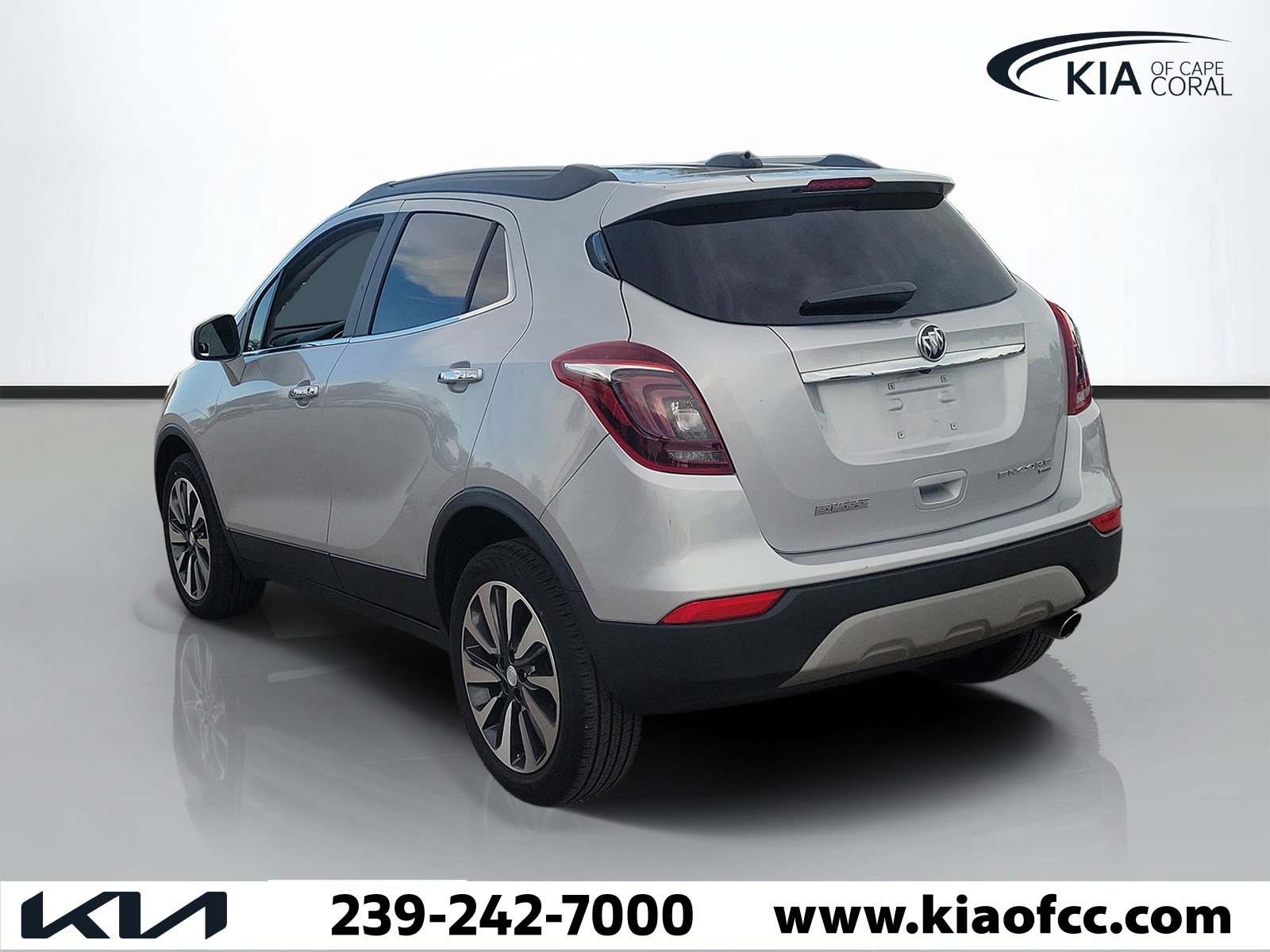 Used 2022 Buick Encore Preferred w/ Safety Package AWD/4WD image 4