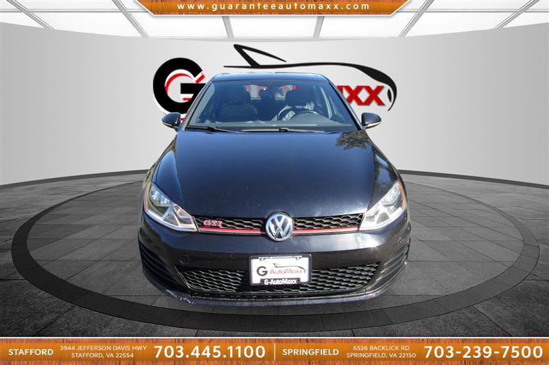 Used 2017 Volkswagen GTI SE image 2