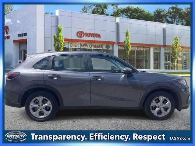 Used 2023 Honda HR-V LX image 5