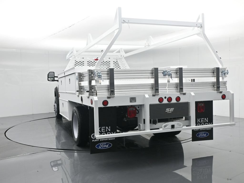 New 2025 Ford F550 4x4 Regular Cab Super Duty image 33