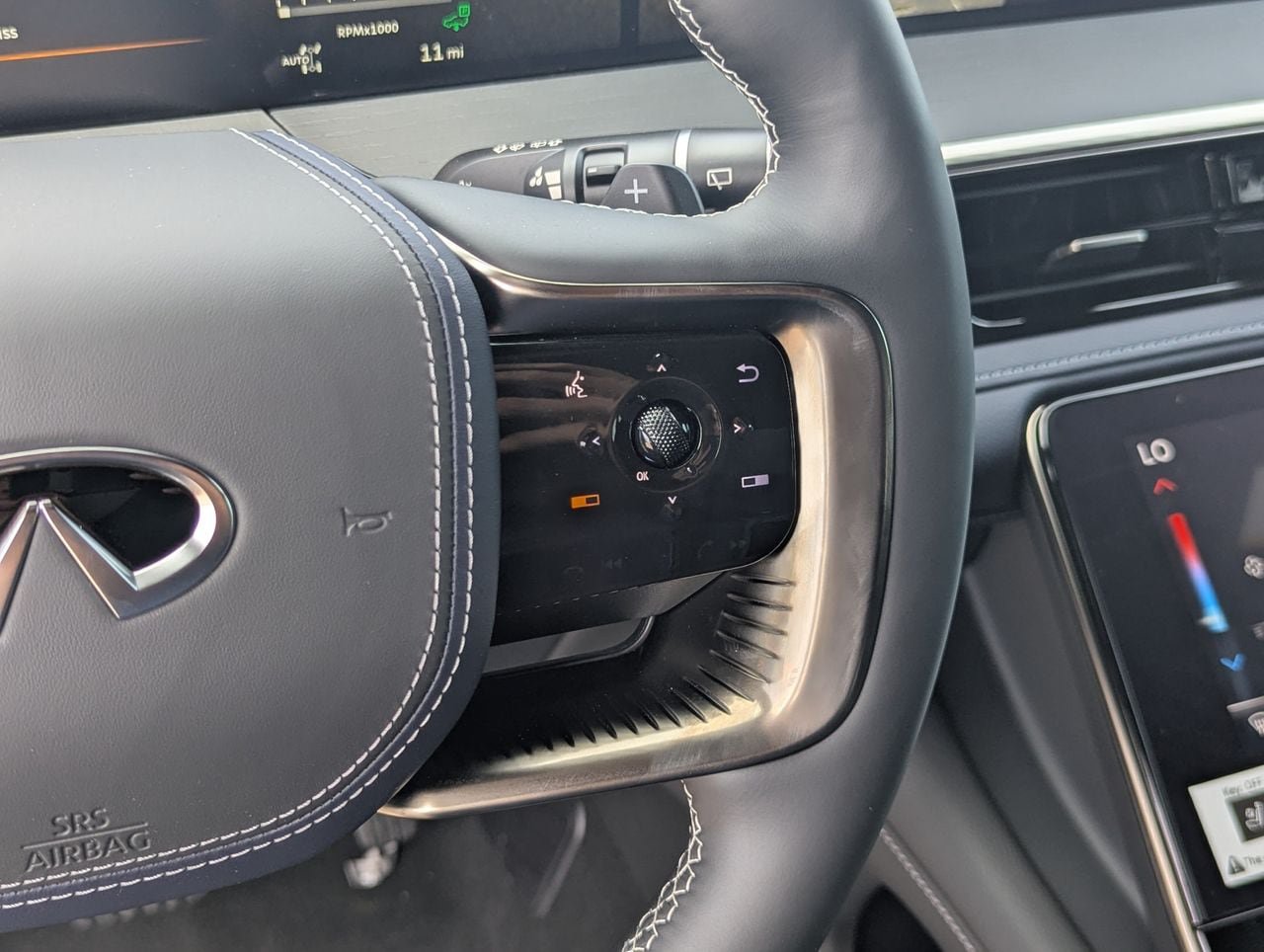 New 2027 INFINITI QX80 Sensory AWD/4WD image 17