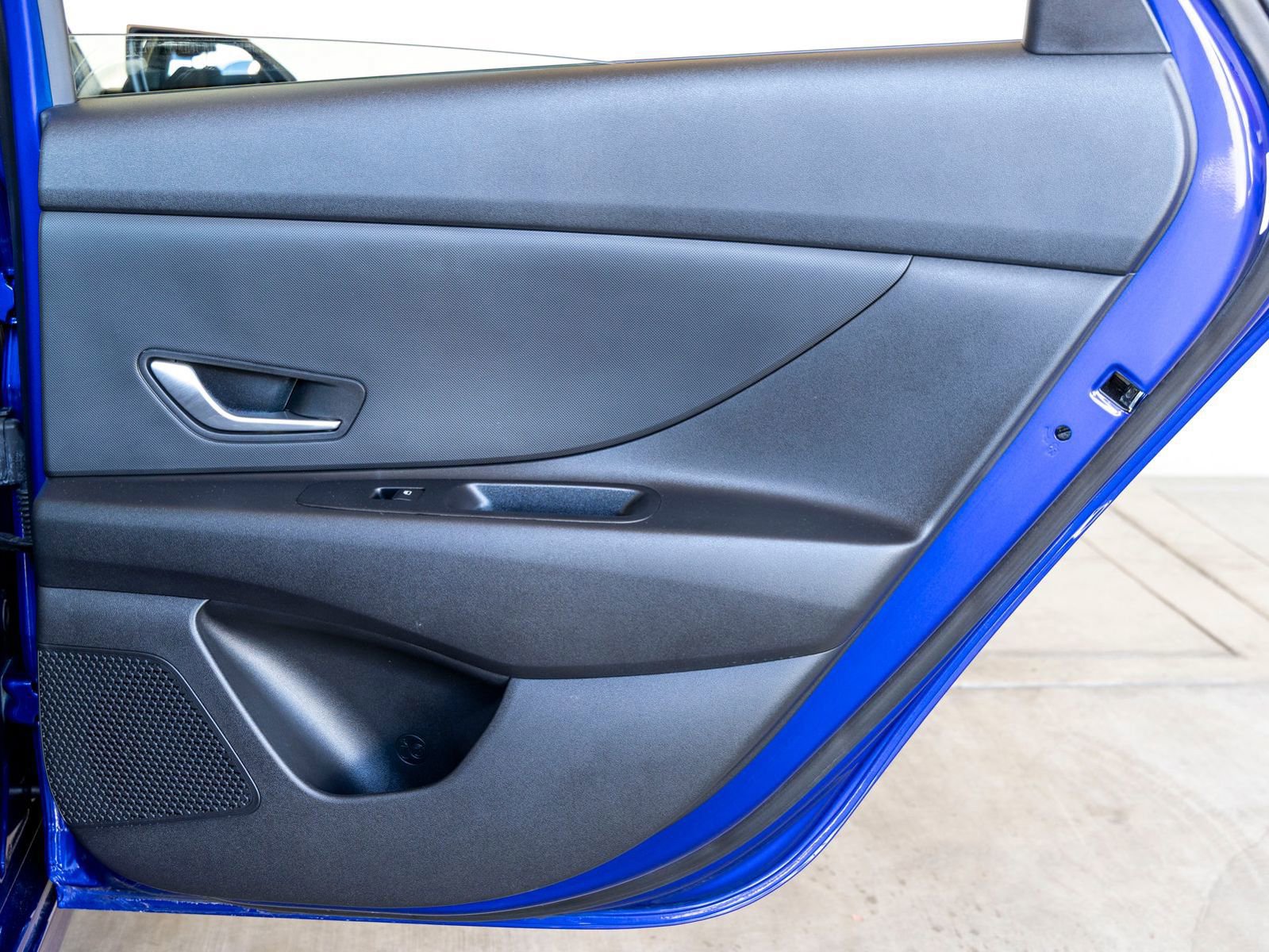 Used 2023 Hyundai Elantra SEL w/ Cargo Package image 23