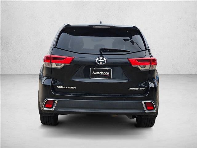 Used 2019 Toyota Highlander Limited Platinum AWD/4WD image 7