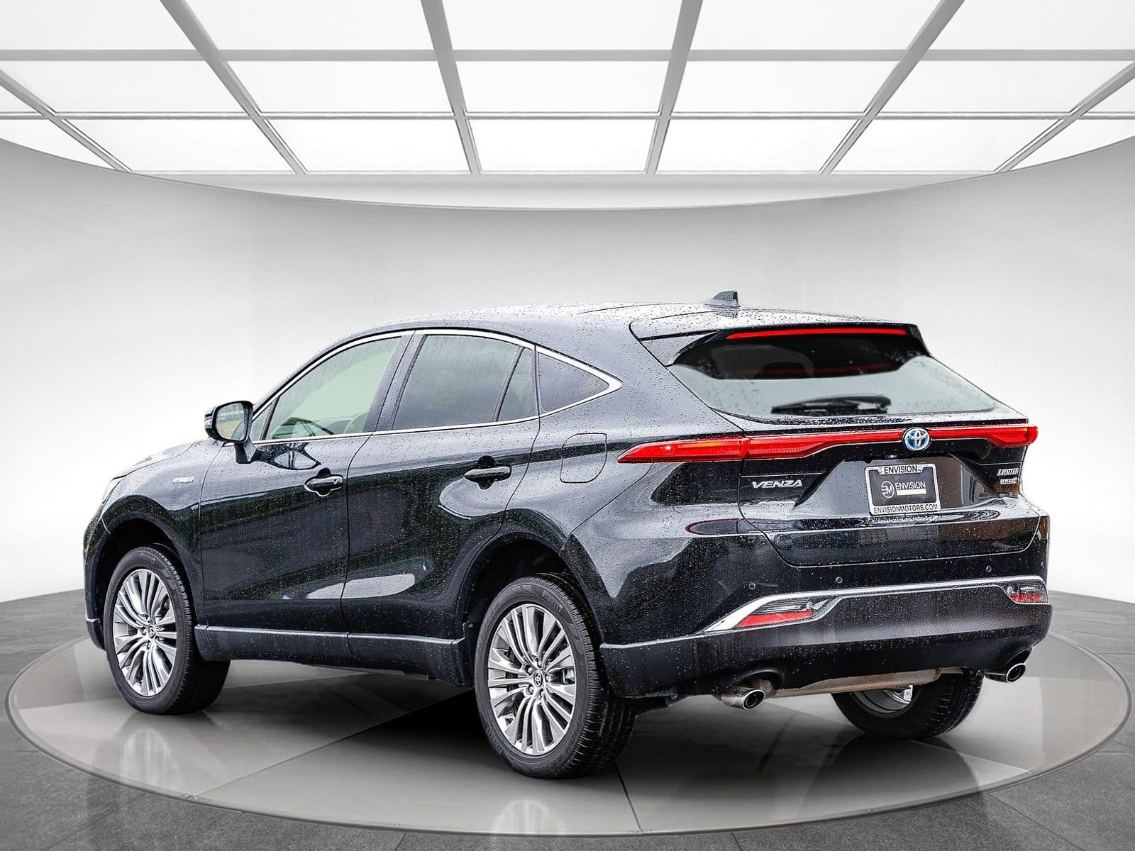 Used 2021 Toyota Venza Limited image 2