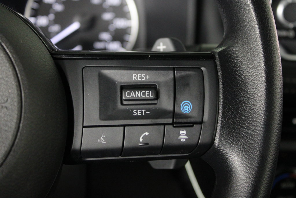 Certified 2023 Nissan Rogue SV FWD image 27