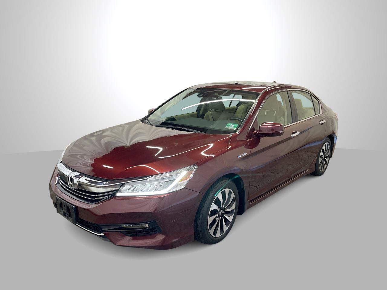 Used 2017 Honda Accord Touring image 1