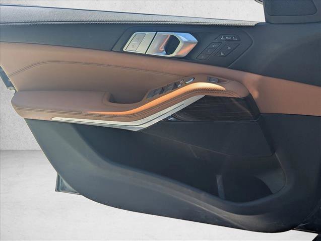 Used 2021 BMW X7 xDrive40i w/ Luxury Seating Package image 13