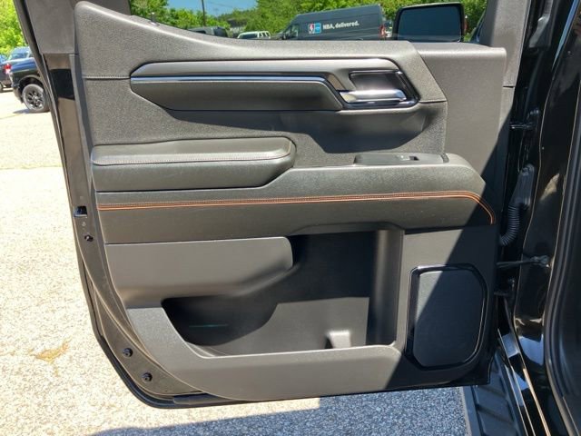 Used 2024 GMC Sierra 1500 AT4 w/ Technology Package AWD/4WD image 18