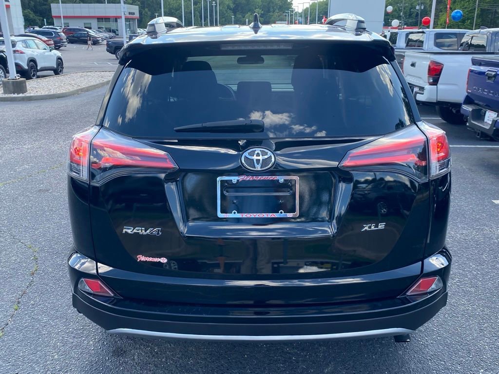 Used 2018 Toyota RAV4 XLE w/ Plus Extra Value Package AWD/4WD image 12