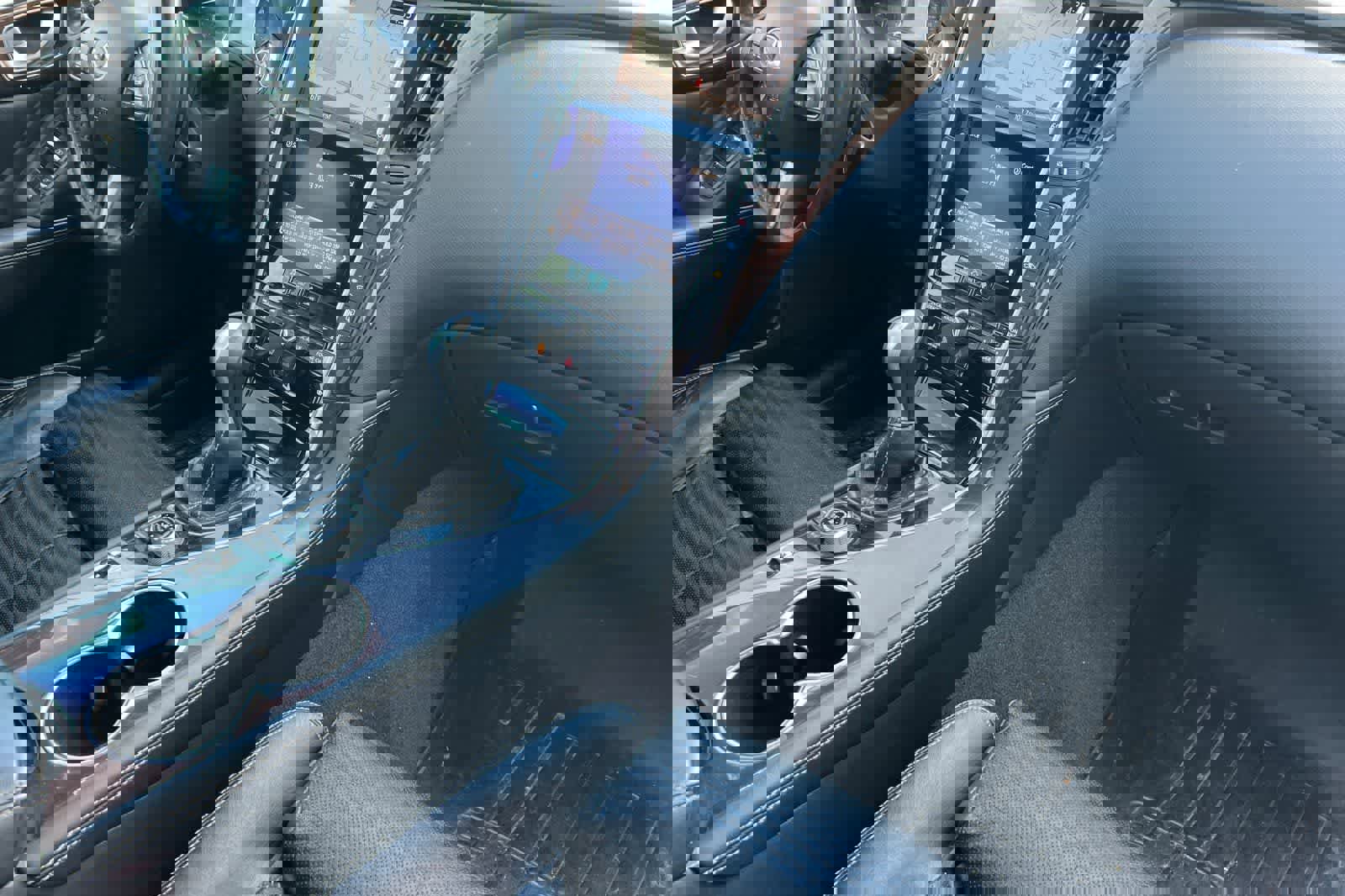 Used 2015 INFINITI Q50 Sport w/ Technology Package image 17