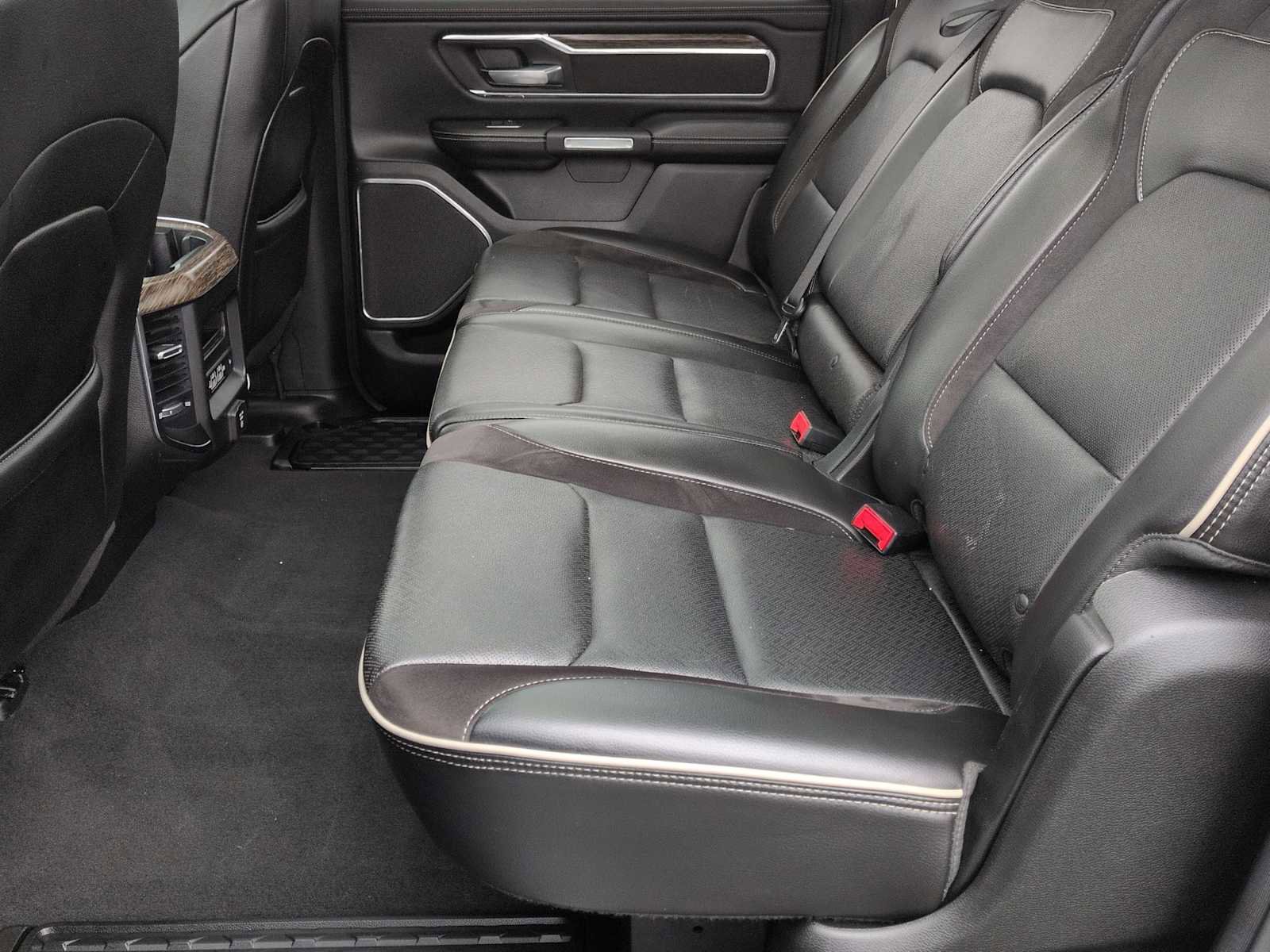 Used 2019 RAM 1500 Laramie image 21