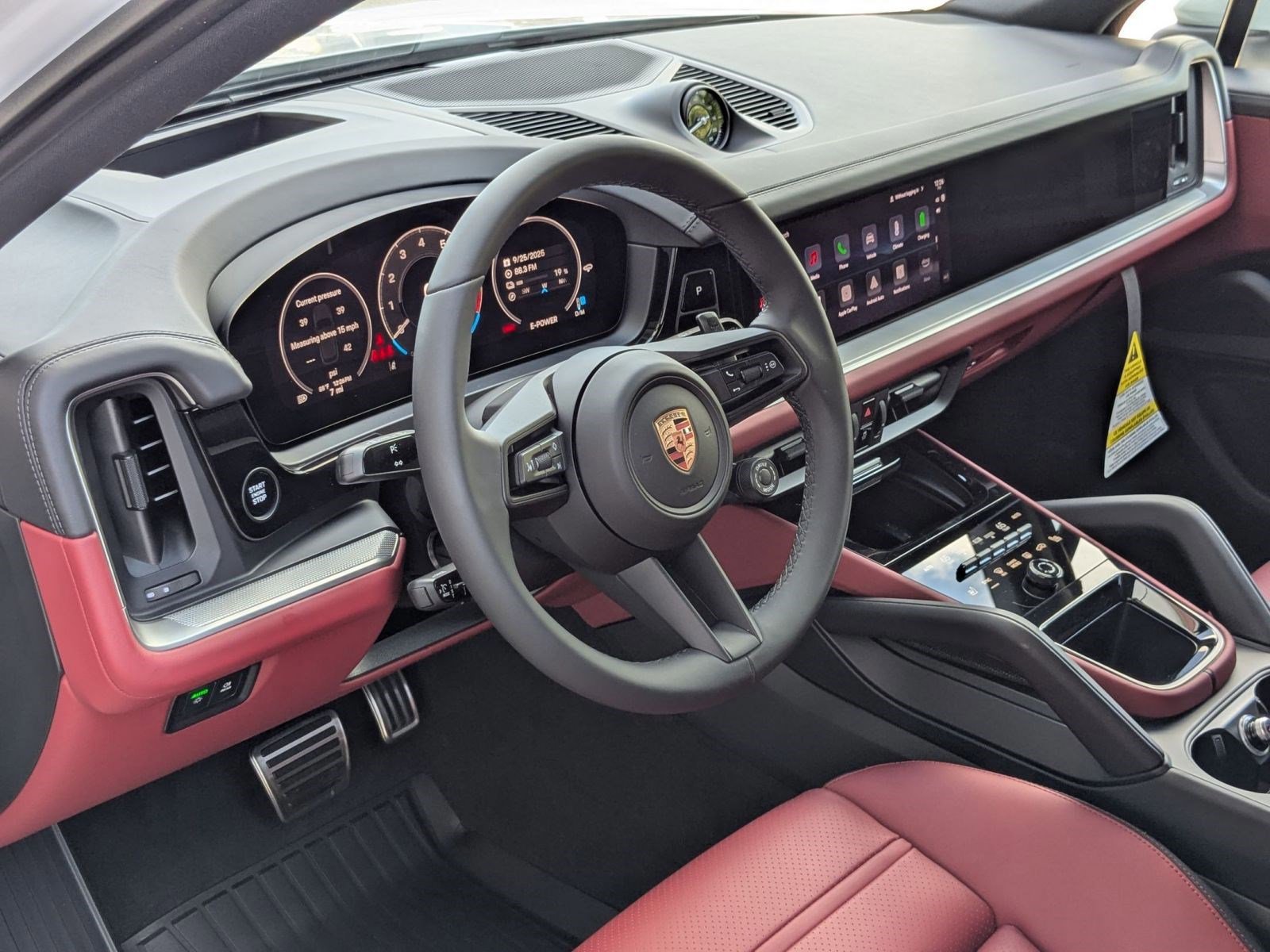 New 2026 Porsche Cayenne S image 4