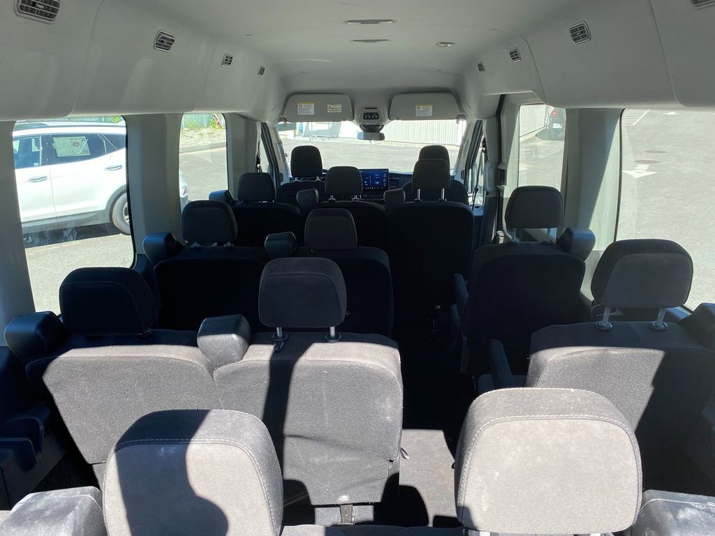 Used 2023 Ford Transit 350 XLT image 25