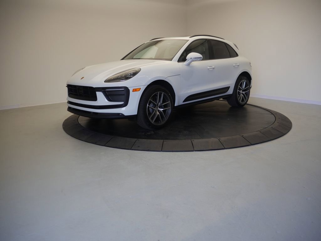 New 2026 Porsche Macan AWD/4WD image 1