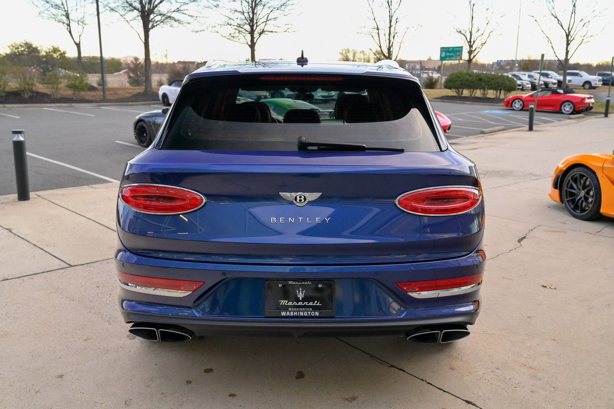 Used 2023 Bentley Bentayga image 6