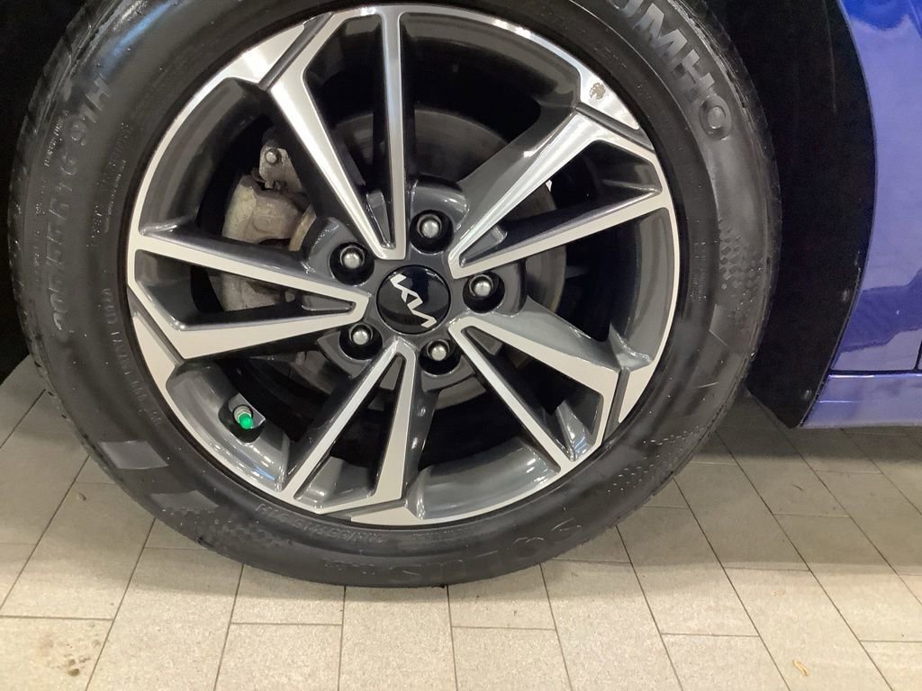 Certified 2023 Kia Forte LXS FWD image 15