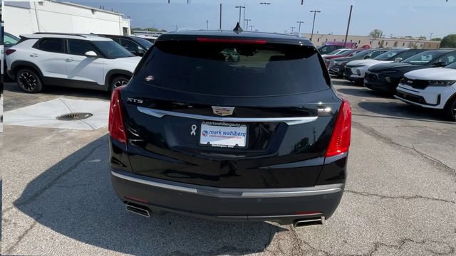 Used 2018 Cadillac XT5 Luxury w/ Driver Awareness Package FWD image 9