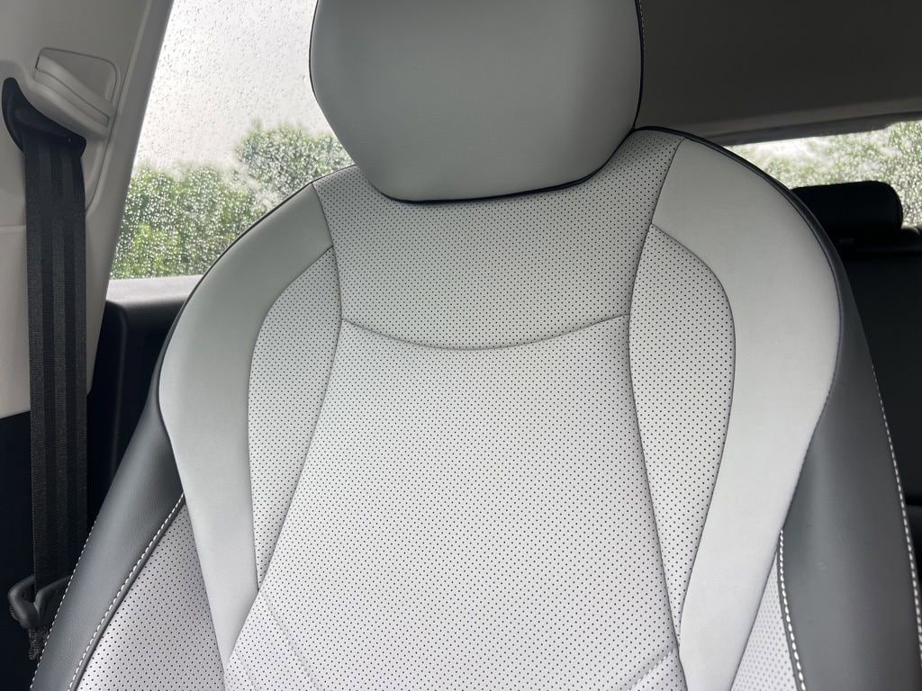 New 2026 Volkswagen Tiguan SE FWD image 21