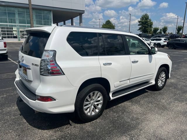 Used 2017 Lexus GX 460 Premium w/ Premium Package AWD/4WD image 3