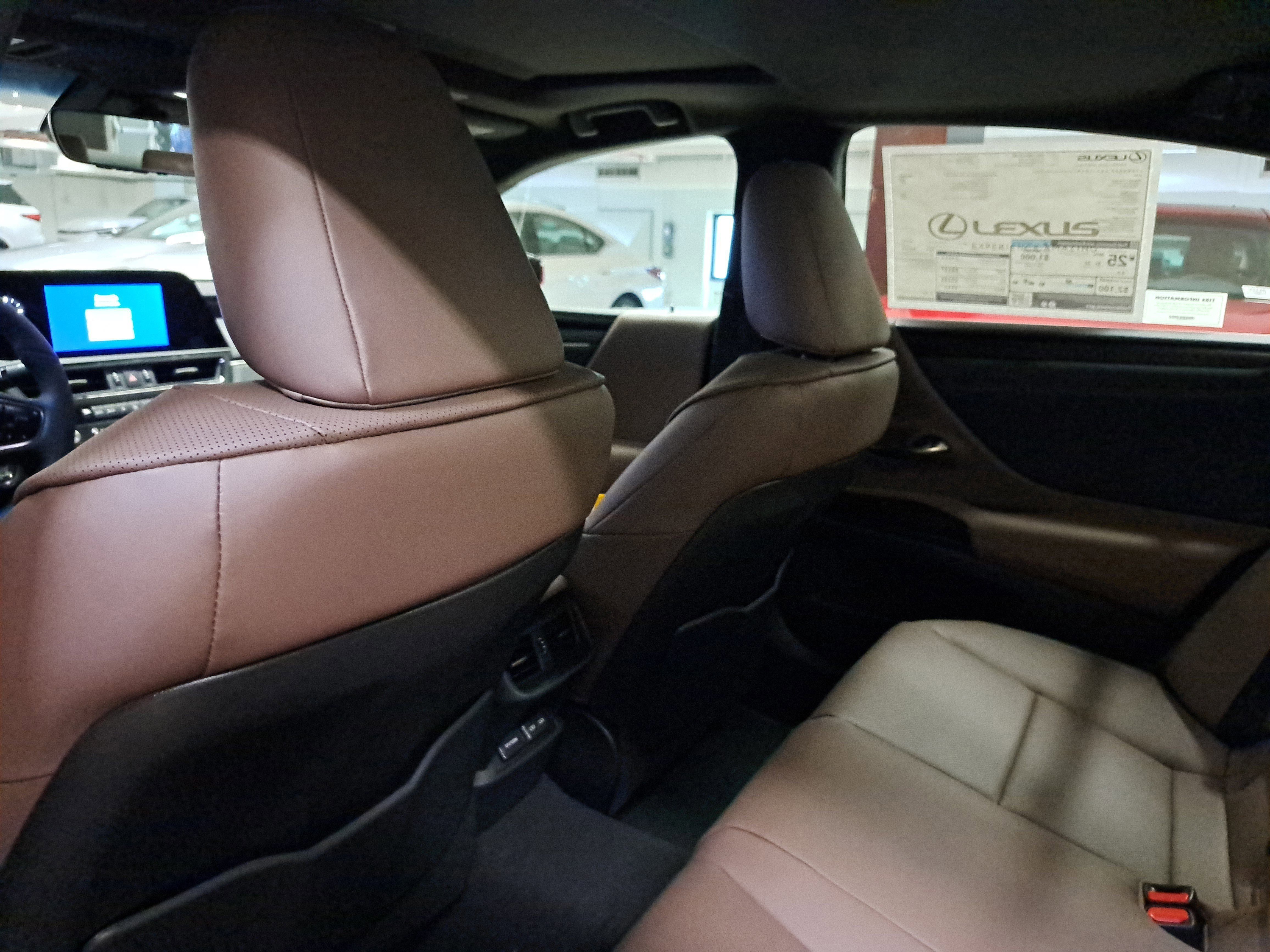 New 2025 Lexus ES 350 ES 350 image 10