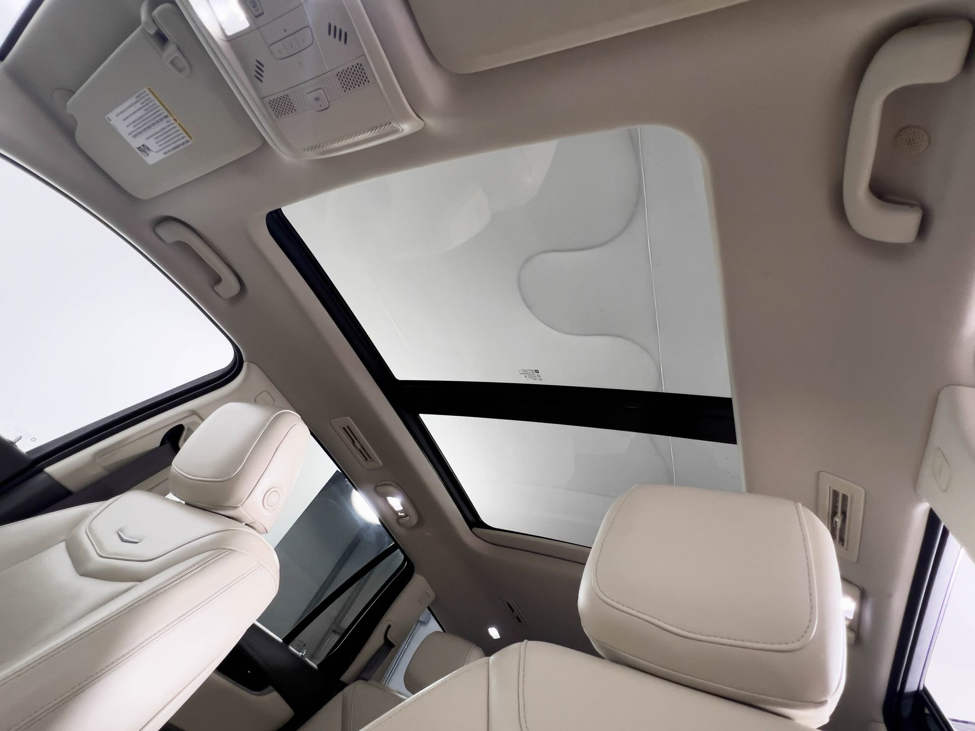 Used 2022 Cadillac XT6 Premium Luxury image 23