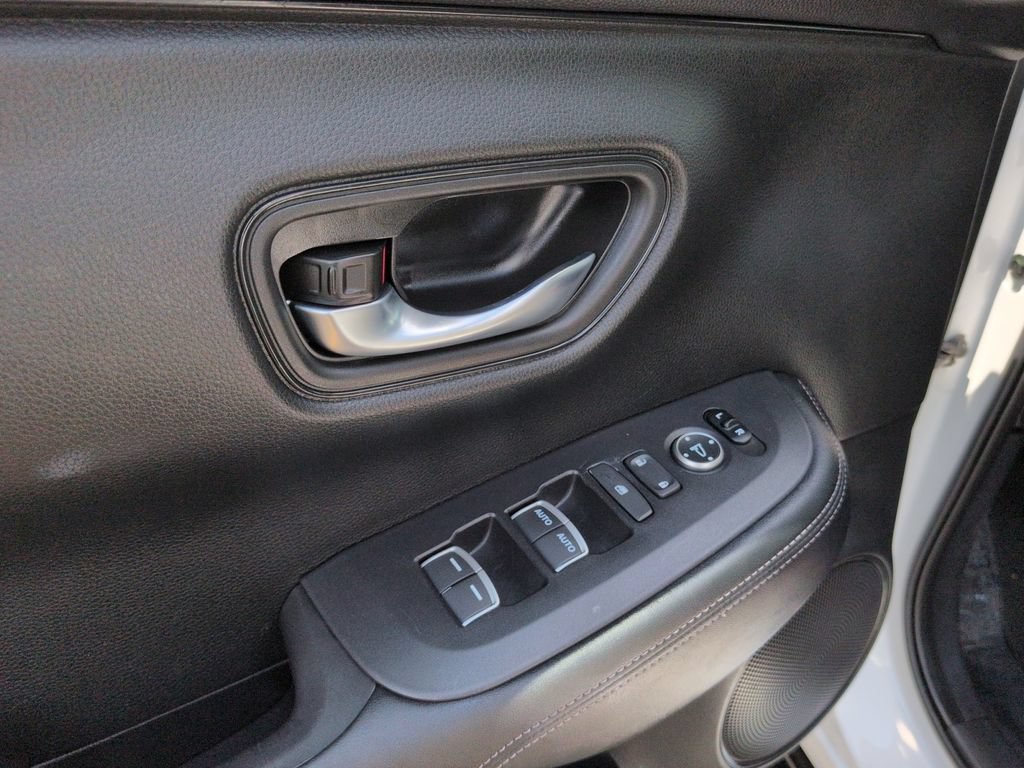 Used 2024 Honda HR-V EX-L image 20