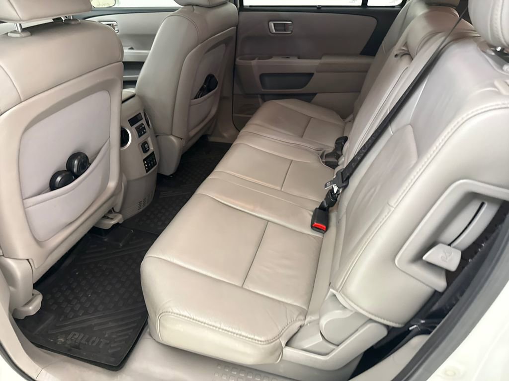 Used 2014 Honda Pilot Touring image 18