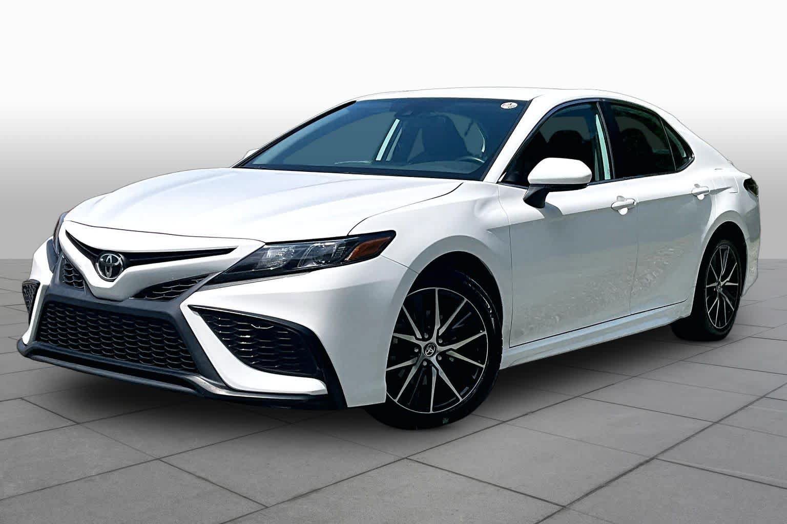 Used 2024 Toyota Camry SE