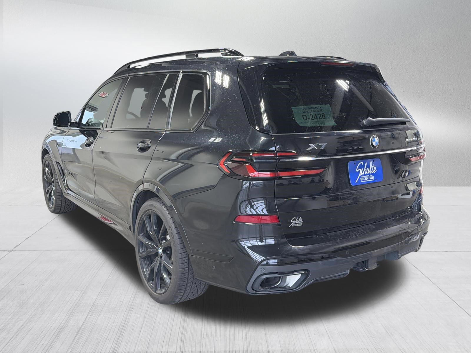 Used 2023 BMW X7 xDrive40i w/ Executive Package image 5