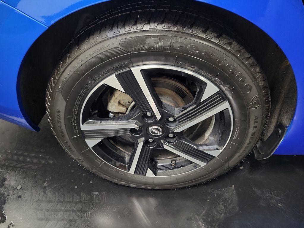 Used 2025 Nissan Sentra SV FWD image 11