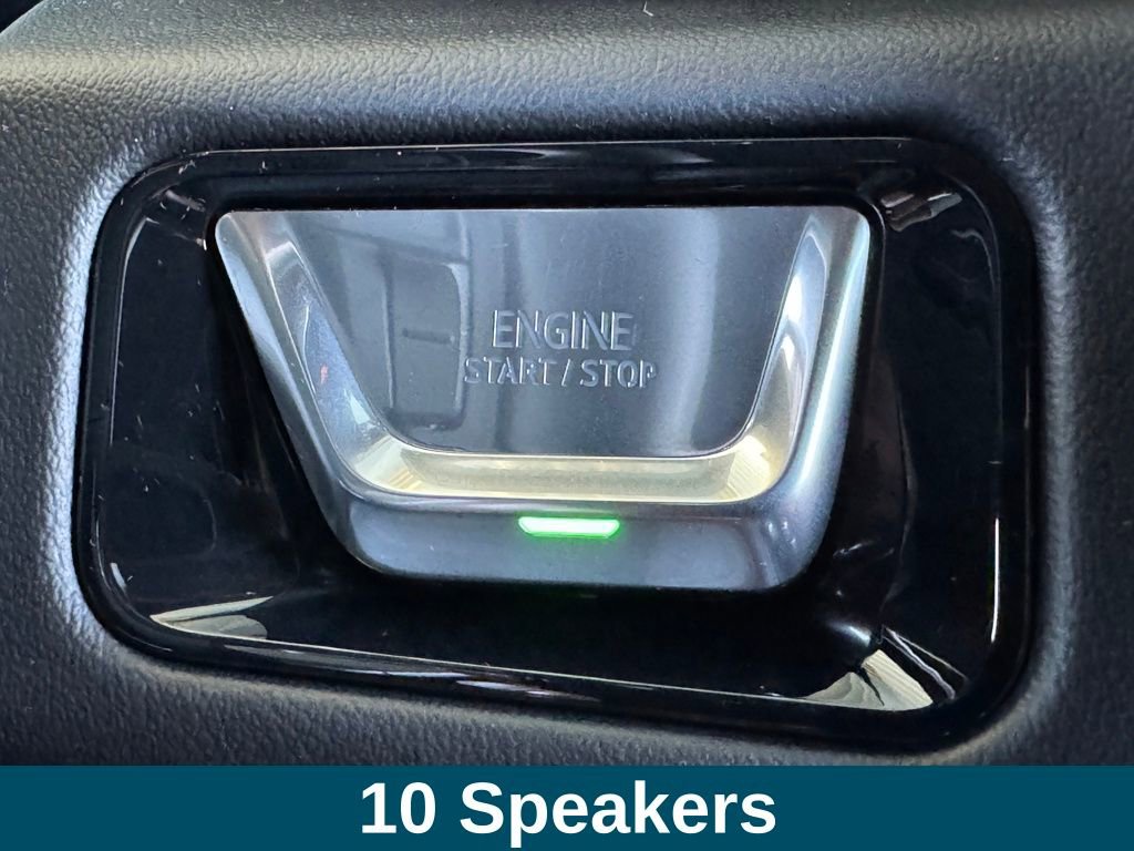 Used 2025 GMC Yukon AT4 w/ AT4 Premium Package image 16